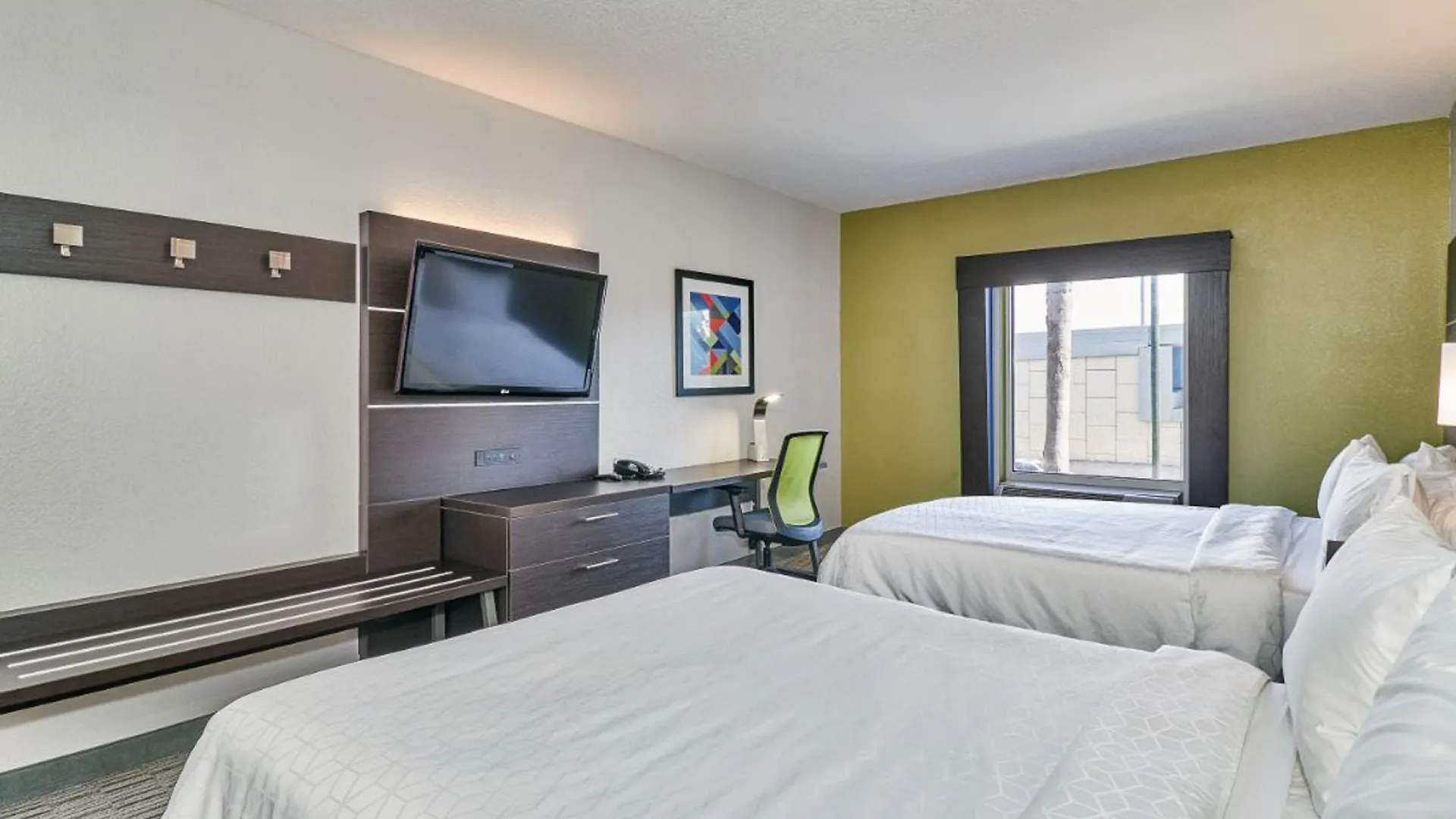 Holiday Inn Express Hotel & Suites Clearwater Us 19 North By Ihg
