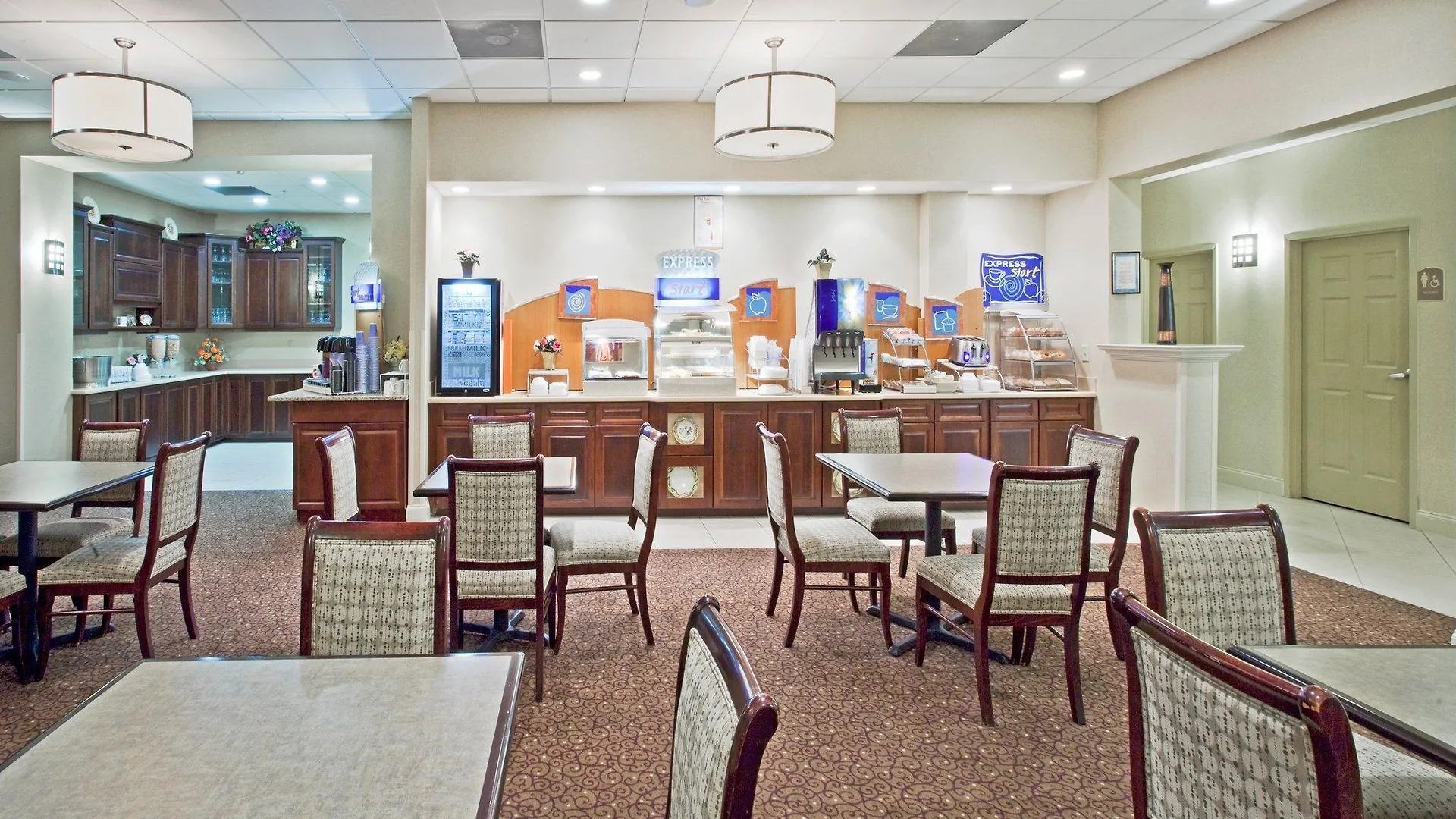 Holiday Inn Express Hotel & Suites Clearwater Us 19 North By Ihg United States