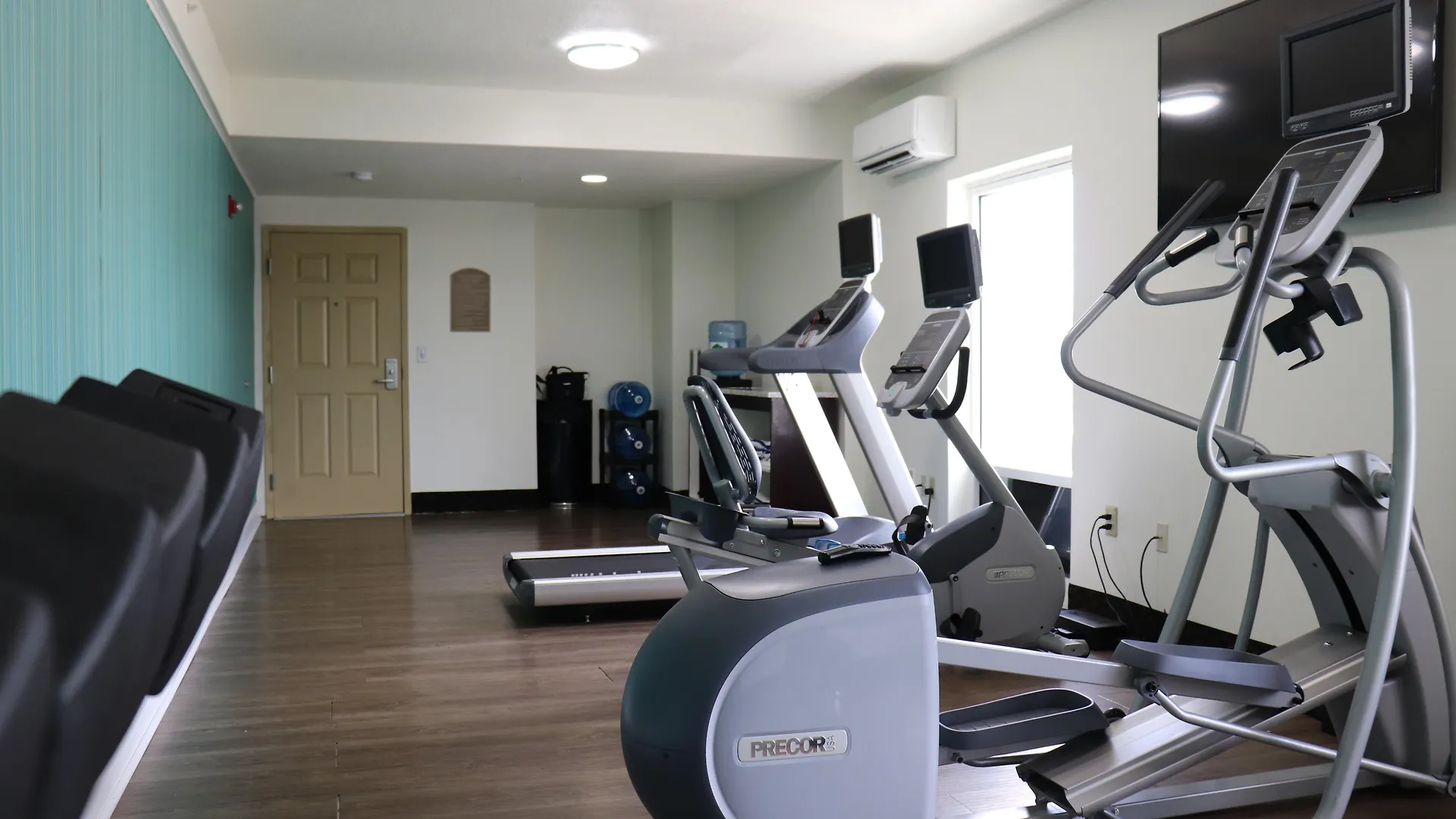 Holiday Inn Express Hotel & Suites Clearwater Us 19 North By Ihg