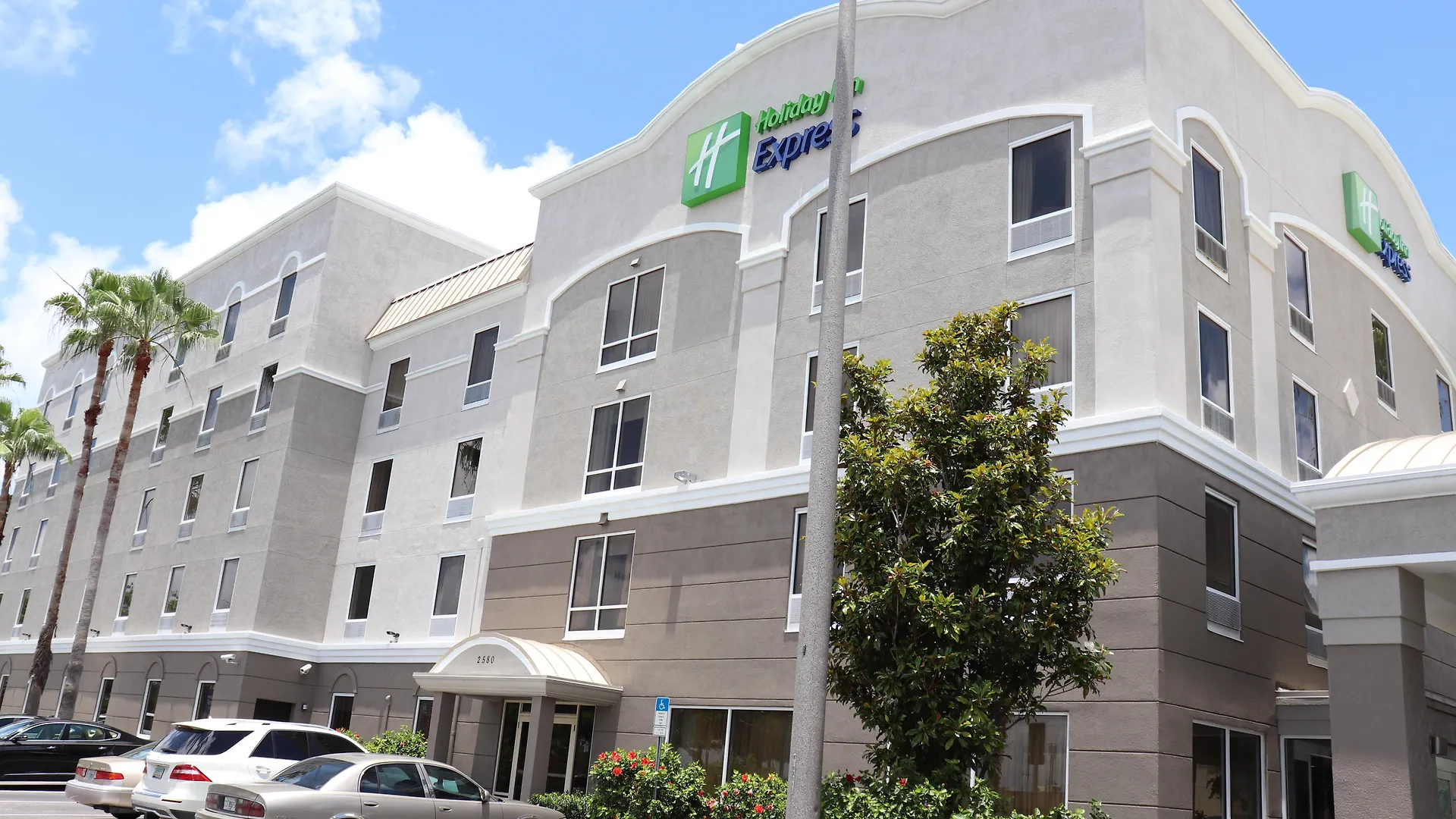 Holiday Inn Express Hotel & Suites Clearwater Us 19 North By Ihg United States